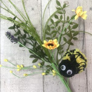 28in pom pom Bee 62352YWBK (2)