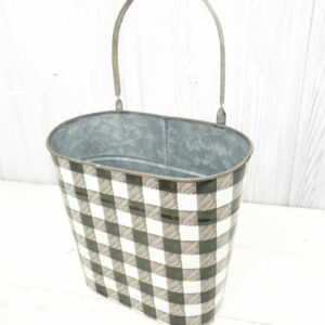 Large Plaid Wall Pocket QC62146 (1)