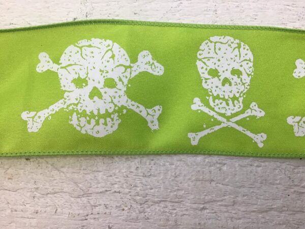 2.5inx20Y Skull and Cross Bones 92515W-204-40H (1)