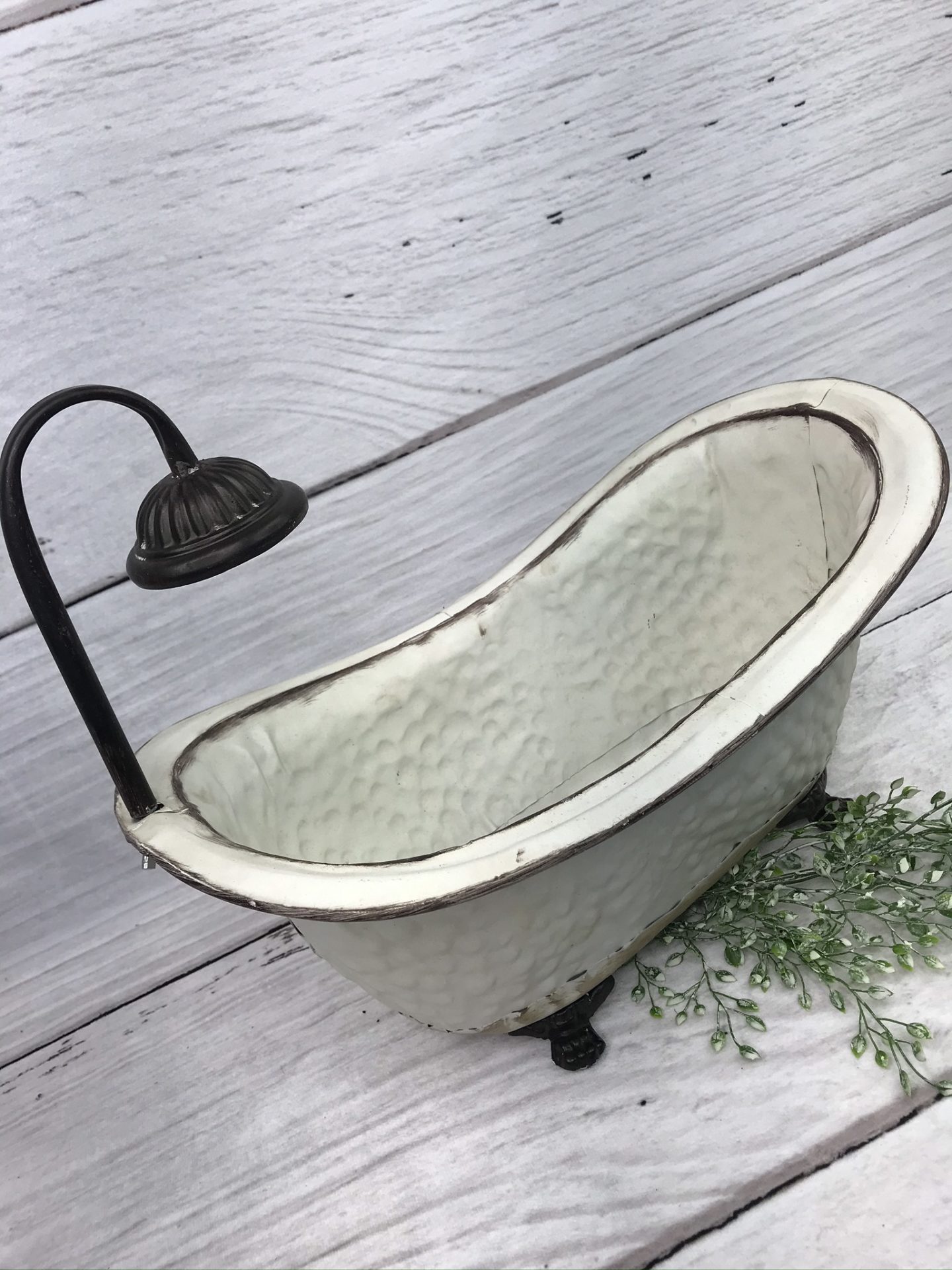 Large Vintage Bath Tub Kelea's Florals