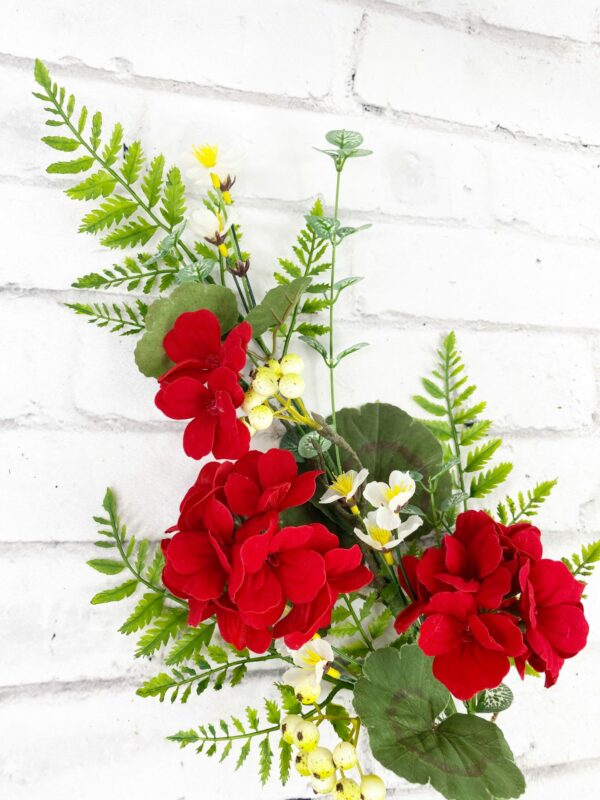 Red Geranium Berry Fern Pick