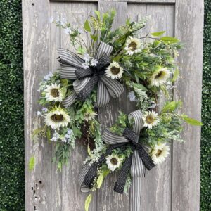 White Sunflower Wreath