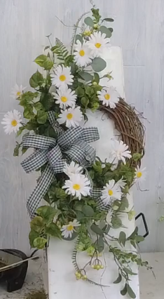 Sweet Summertime Daisy Wreath