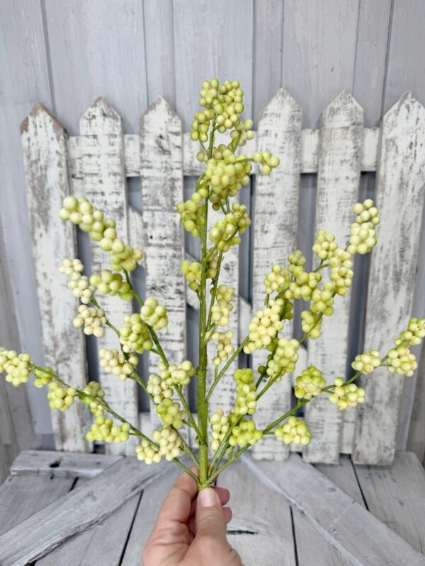 Green Berry Stem 63096GN
