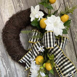 Lemon Clematis Wreath