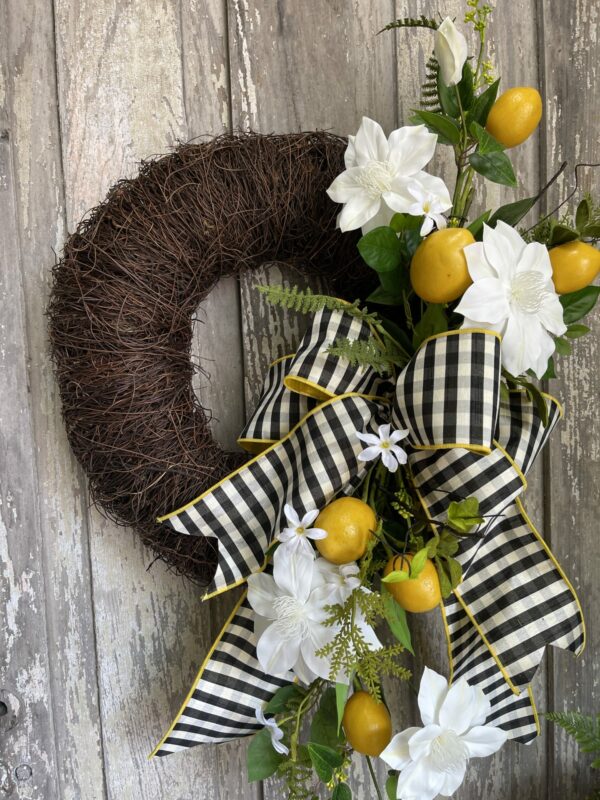 Lemon Clematis Wreath