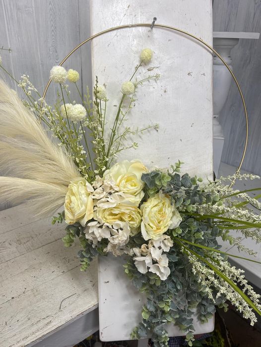 Large Boho Wire Wreath
