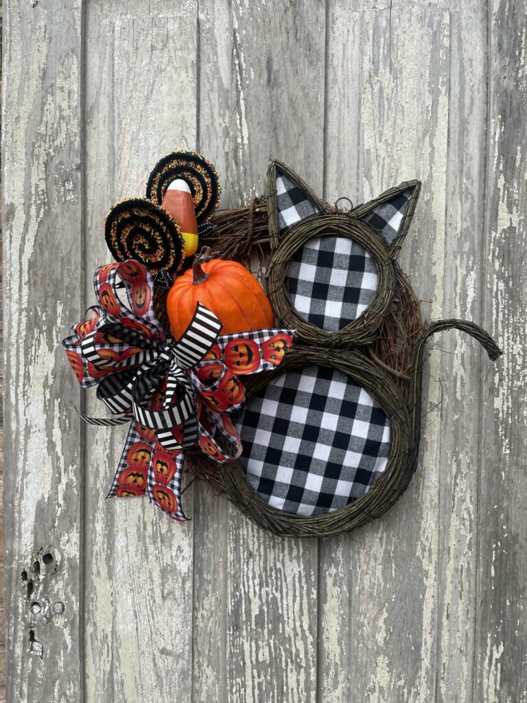 Sweet Kitty Wreath