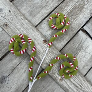 Red White Green Felt Stripe Spiral Curly Spray 84748RDWTGN