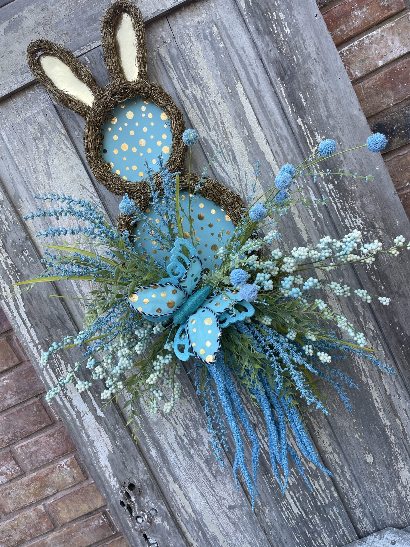 Spring into Style with our BLUE with GOLD Bunny Swag Supply List ...