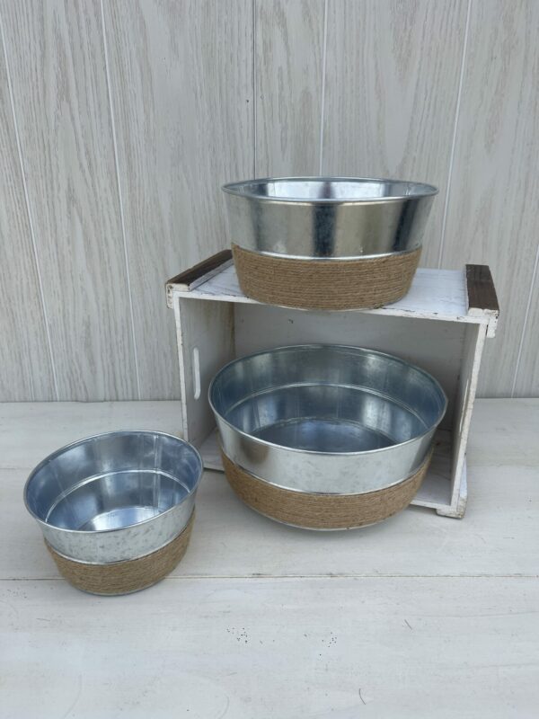 Set of 3 Metal Containers with Jute Wrapped Bottoms 77404