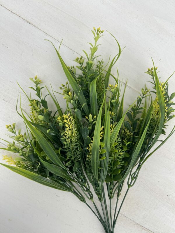 Yellow Green Plastic Mixed Boxwood Bush 13436YW