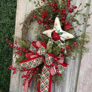 Christmas Cardinal Star Wreath