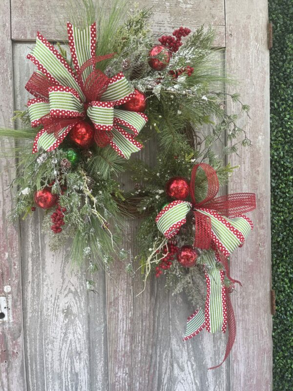 KDS Live Christmas Red and Green Ball Wreath Supply List - Kelea's