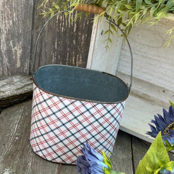 Tartan Plaid Bucket with Wooden Handle 8T2404