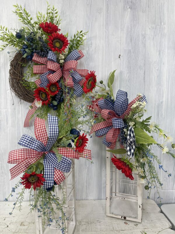 2 Lanterns with patriotic swags and wreath
