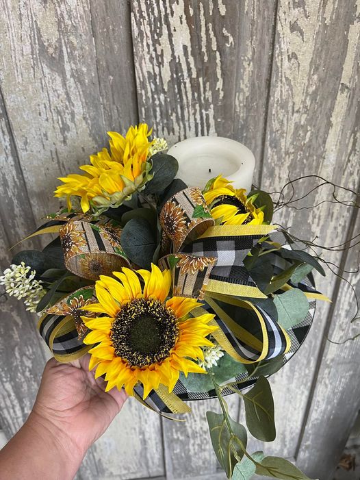 Simple Farmhouse Charger Arrangemen