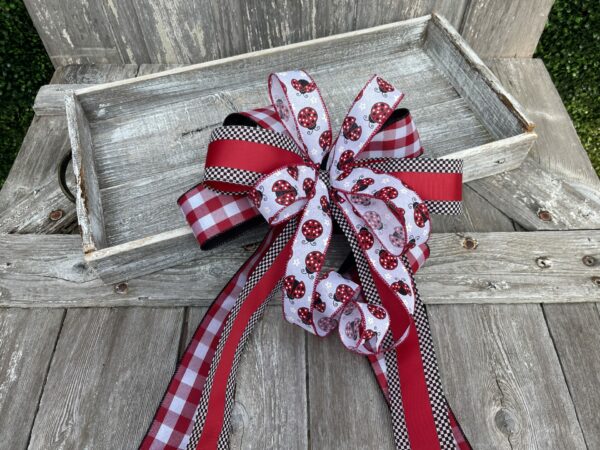 How To Make a Full Bow for a Wreath Ladybug Bow