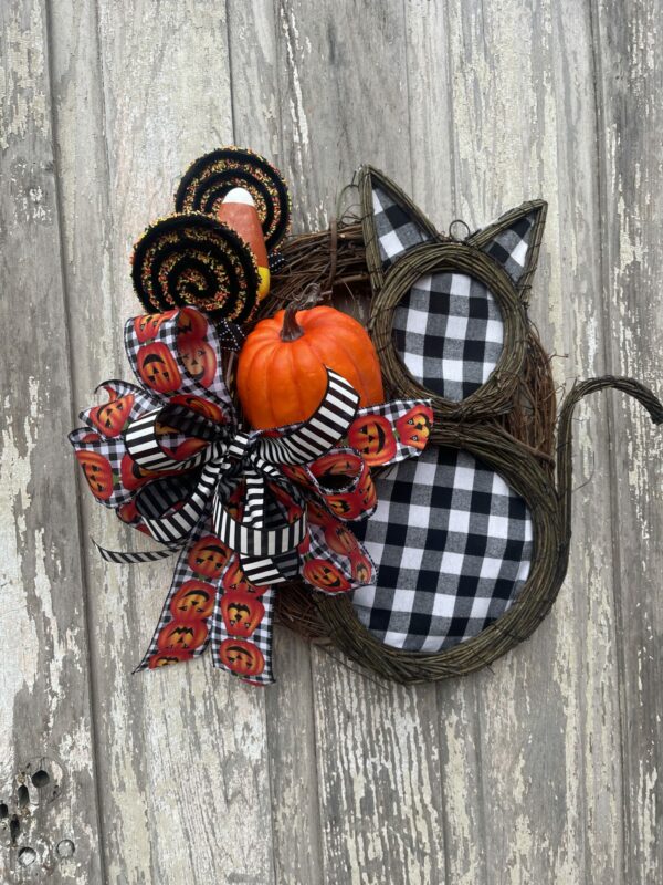 Sweet Kitty Wreath