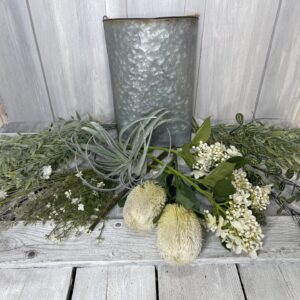 Door Pocket in Neutral Florals Supplies