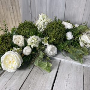 White Cottage Cloud Vine Ball Arrangement