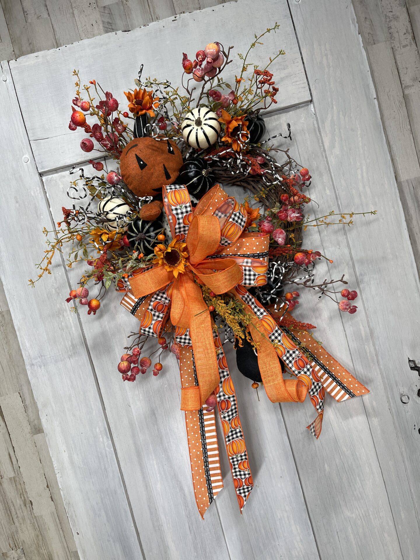 KDS Tutorial Jack Halloween Floral Wreath Supply List - Kelea's Florals