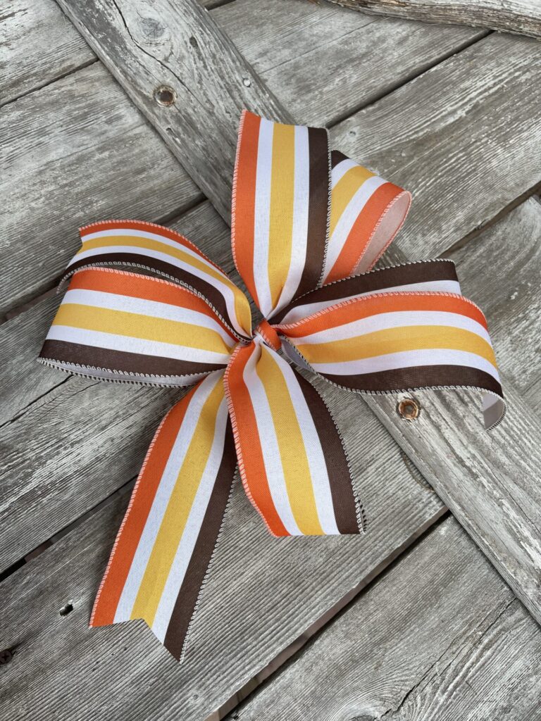 Simple Fall Bow by Hand