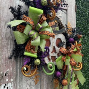 Skeleton Head Halloween Wreath