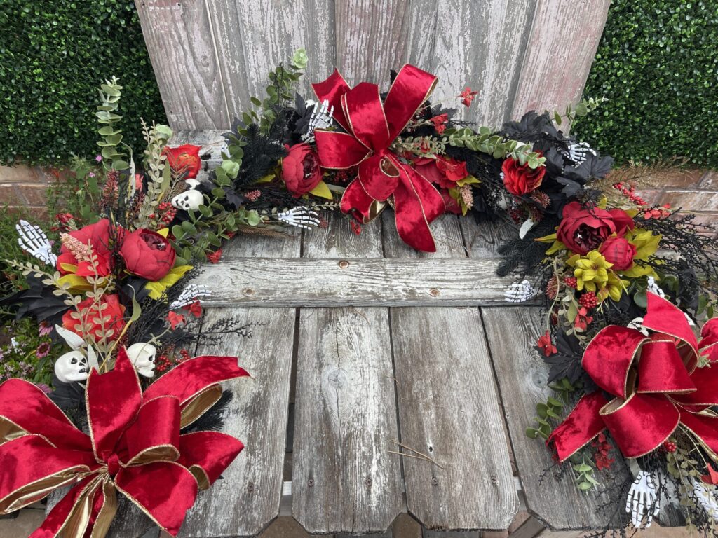 Creepy Elegance Garland
