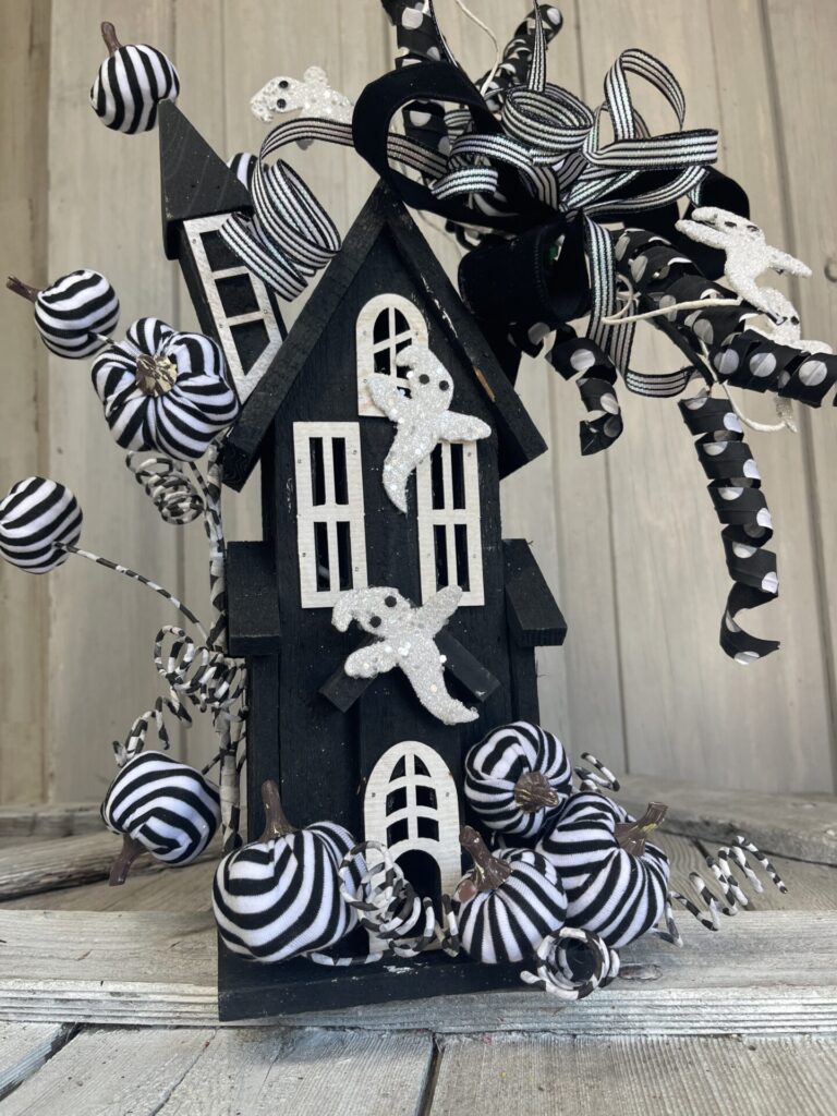 Haunted House Table Sitter