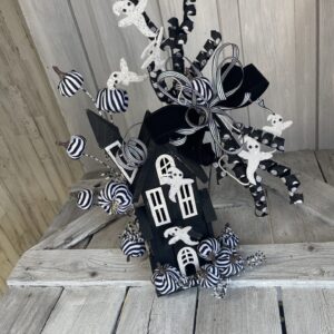 Haunted House Table Sitter