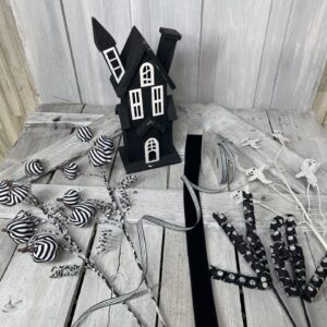 Haunted House Table Sitter Supplies