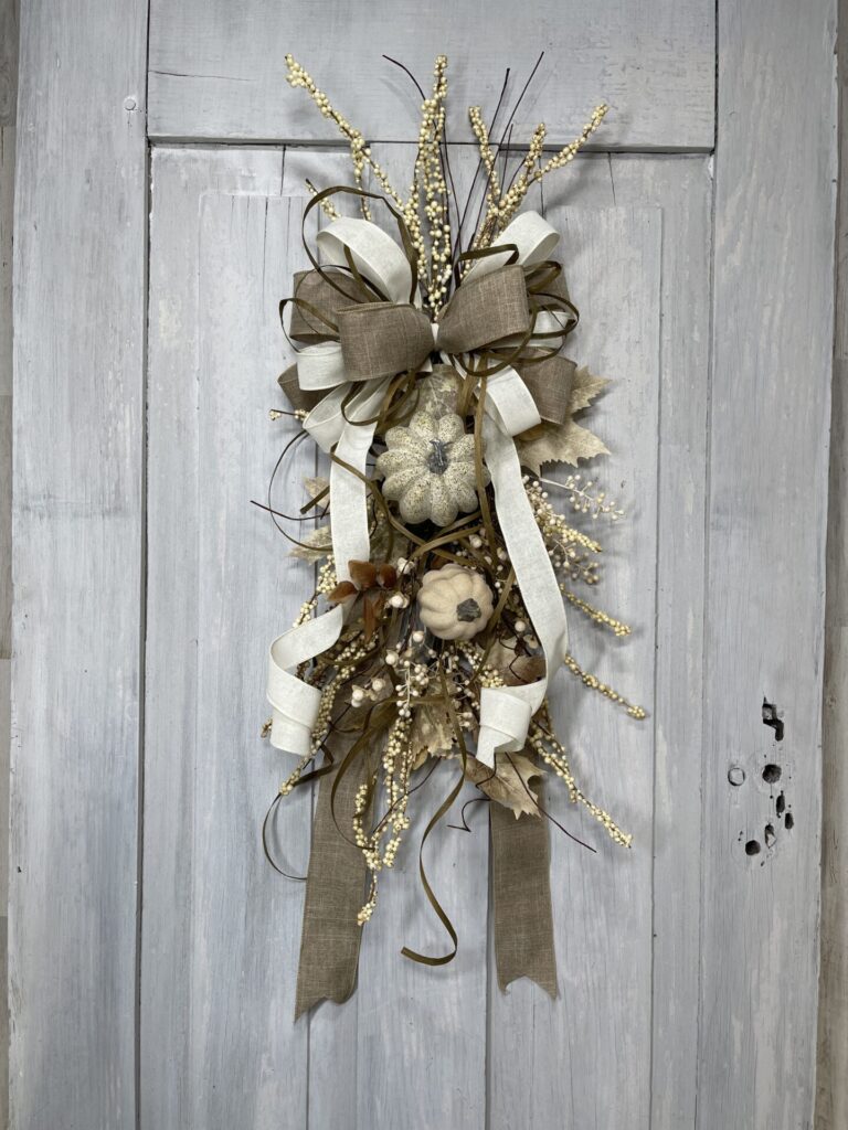 Soft Neutral Easy Cluster Pumpkin Swag (1)