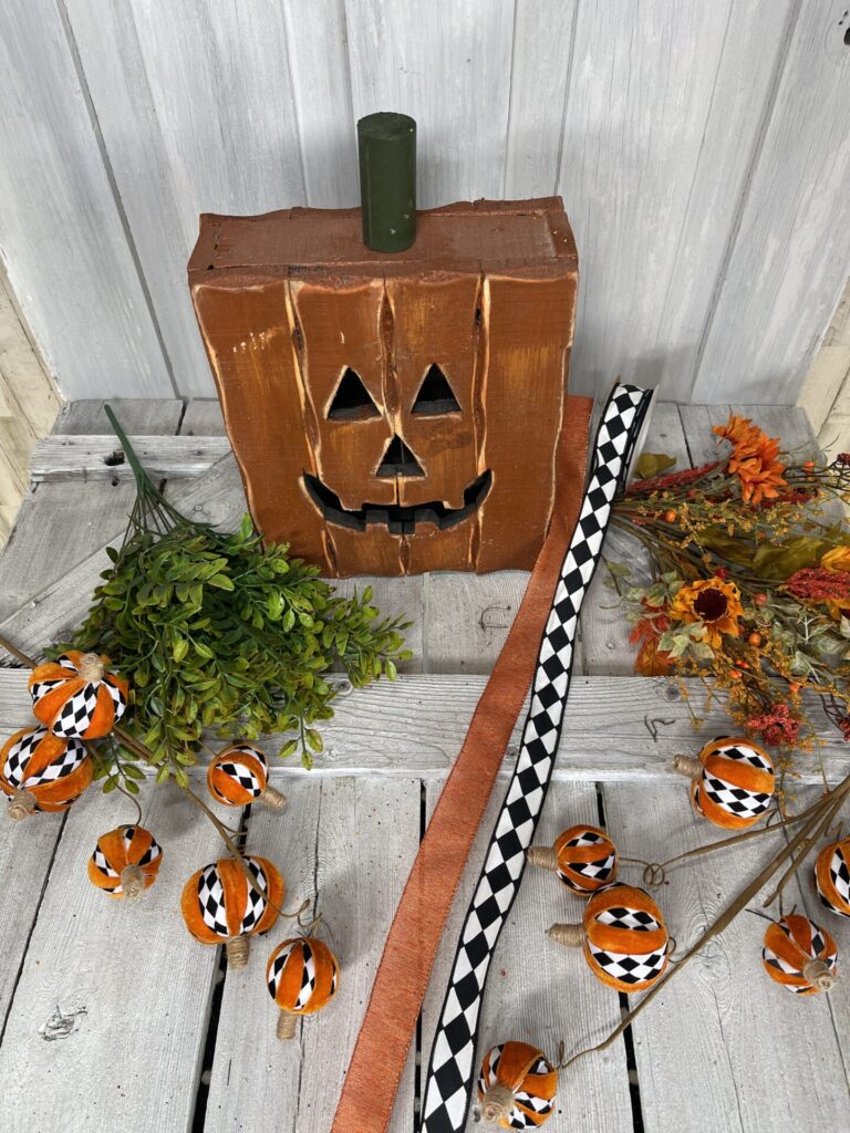 Fall-to-Halloween Wooden Pumpkin Kit