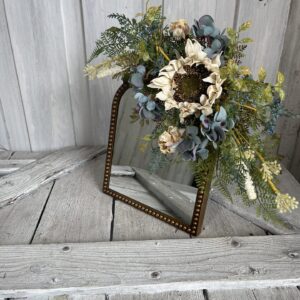 Teal Floral Frame Clip