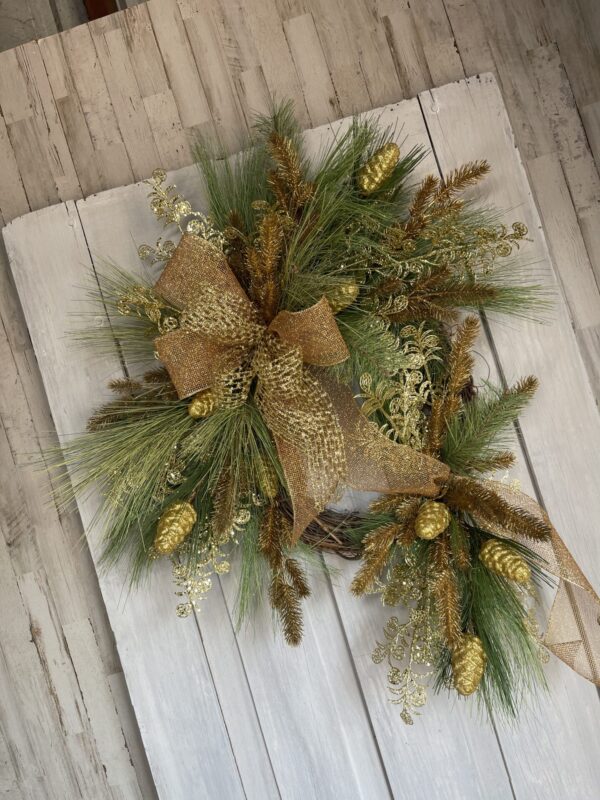 Gold Classic Christmas Wreath