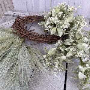 Winter Cottage Wreath Supplies