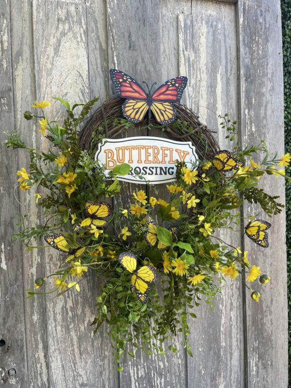 Butterfly Crossing Wreath Kit