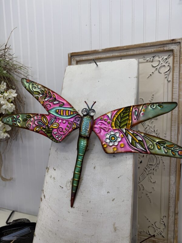 Dragonfly Metal Pink and Green 6M275.JPG