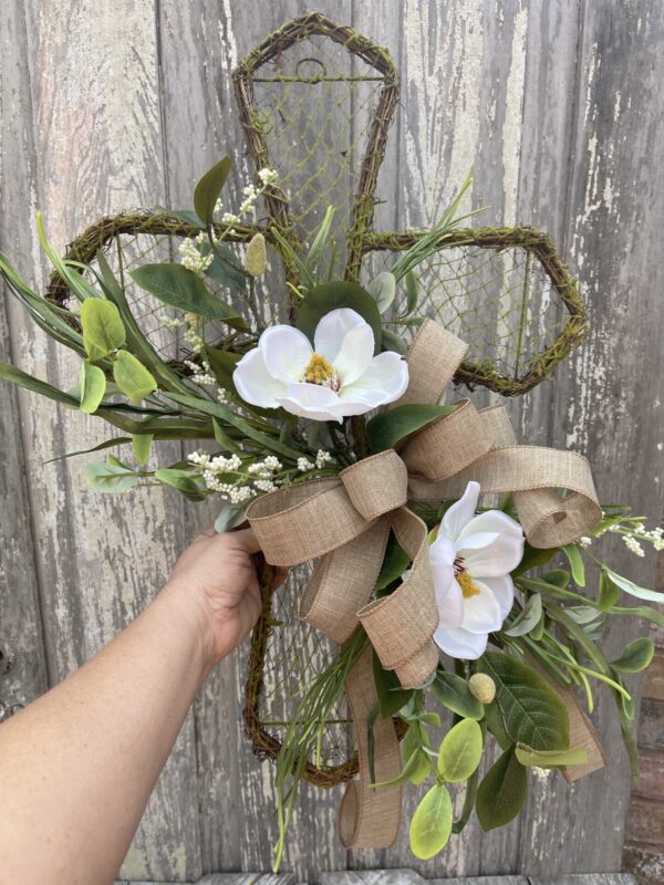 Magnolia Cross