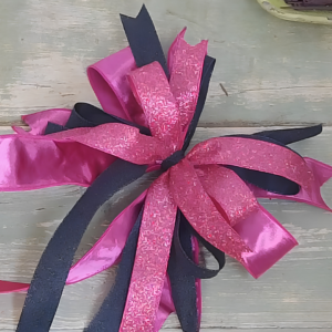 Pink and Black Dramatic Hybrid Bow with Long and Short Tails